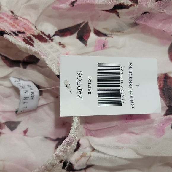 Flynn Skye - Athens Off the Shoulder Crop Top sz L, Scattered Roses Chiffon NWT - Picture 8 of 10